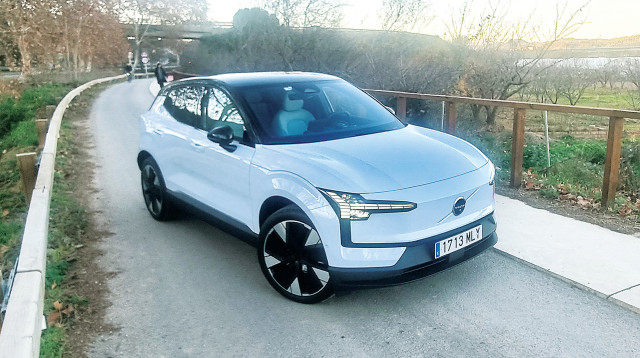 וולוו EX30 (צילום: יצרן)