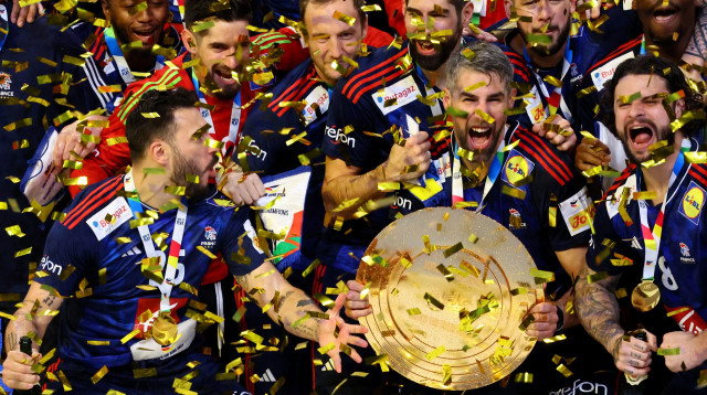 נבחרת צרפת בכדוריד אלופת אירופה (צילום: רויטרס)