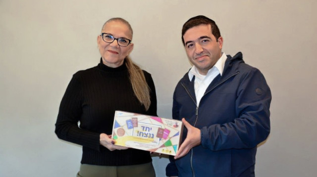 ינון כהן סמנכ"ל עמותת שמחה לילד ומיכל דליות (צילום: מיכל וינפלד)