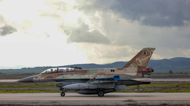 מטוס חיל האוויר בבסיס רמת דוד (צילום: David Cohen/Flash90)