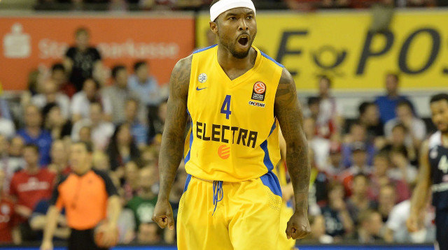 שחקן מכבי תל אביב טייריס רייס חוגג (צילום: GettyImages, Sebastian Widmann)