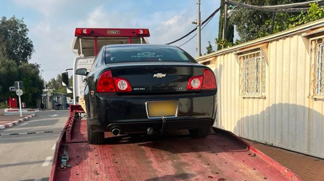 הרכב שנתפס (צילום: דוברות המשטרה)