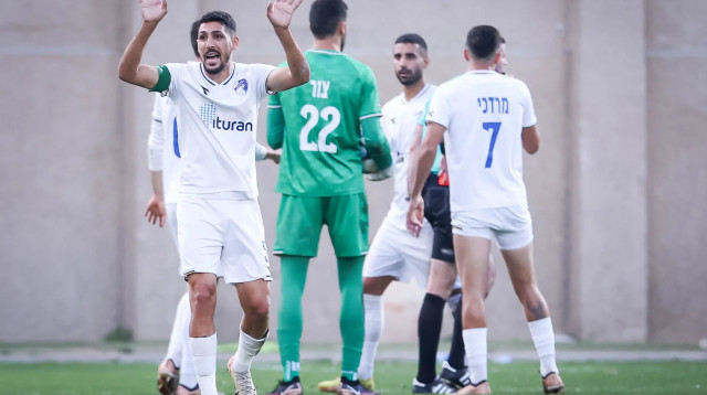 עאיד חבשי, שחקן עירוני קרית שמונה (צילום: מאור אלקסלסי)