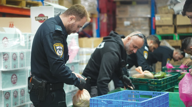 מתנדבים עמותת בית לחם יהודה (צילום: אוריאל דולינסקי)