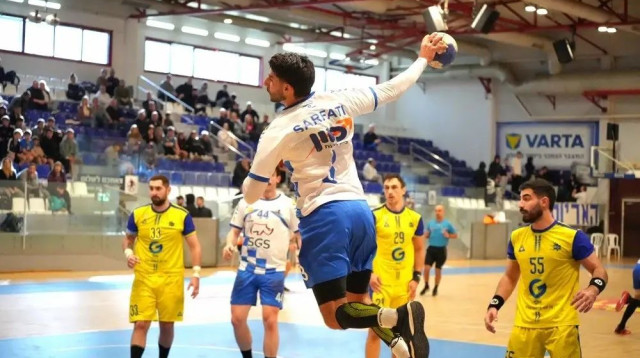 דניאל צרפתי מרמת השרון במפגש בין המוליכה לאלופה מכבי ראשון לציון (צילום: אתר רשמי, גלעד בוניס)