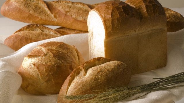 לחם לבן (צילום: אינג'אימג')