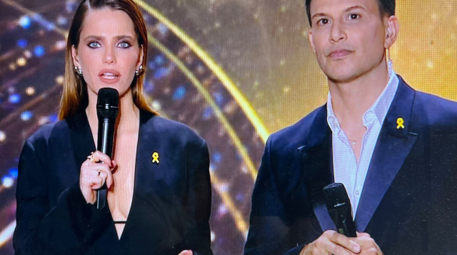 אסי עזר, רותם סלע (צילום: צילום מסך קשת 12)