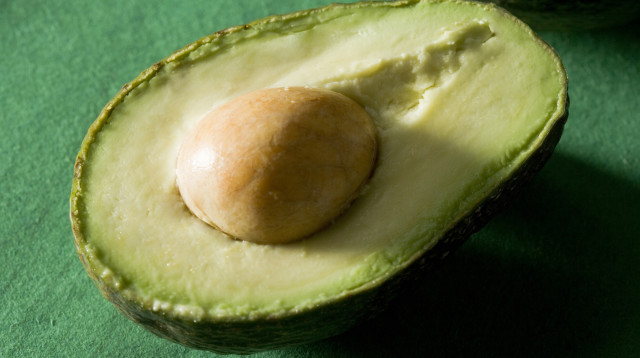 כך תאריכו את חייו של האבוקדו (צילום: אינגאימג)