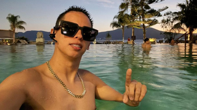 אלכס מארין, מנהל מערכות יחסים עם 7 נשים שונות (צילום: מתוך אינסטגרם)