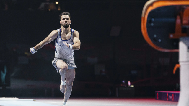 אנדריי מדבדב מתעמל ישראלי (צילום: GettyImages, Eurasia Sport Images)