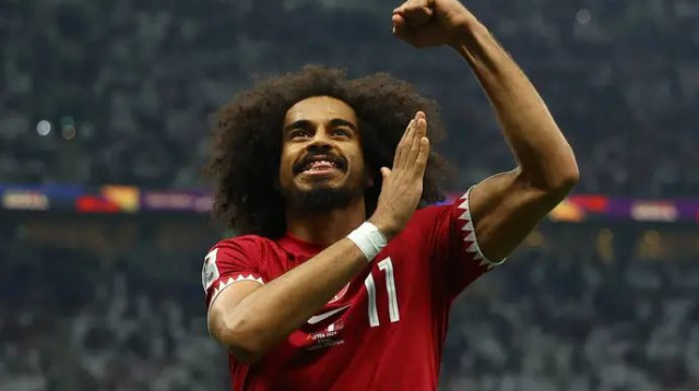 זכייה שנייה ברציפות. מלך שערי הטורניר עפיף (צילום: רויטרס)