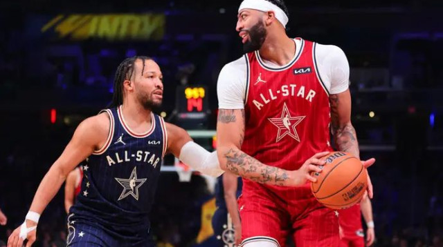 מבחינתו רגע השיא היה מופע בין הרבעים. דיייויס (צילום: GettyImages, Stacy Revere)