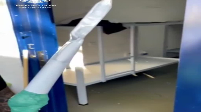 הכידון שאותר בכלא (צילום: שב"ס)