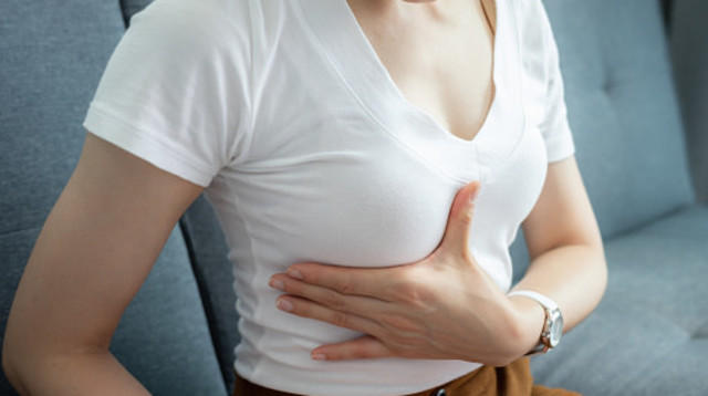  על פי נתוני משרד הבריאות, בשנת 2019, אובחנו בישראל 5,316 נשים עם סרטן שד (צילום: Boy_Anupong gettyimages)