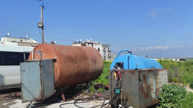 תחנת דלק פיראטית (צילום: דוברות המשטרה)