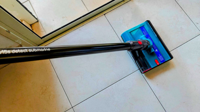 ה-v15s detect submarine של דייסון (צילום: צחי הופמן)