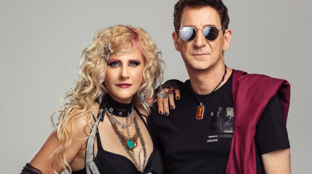 אורית שחף ותום פטרובר, היהודים (צילום: מיכה לובטון)