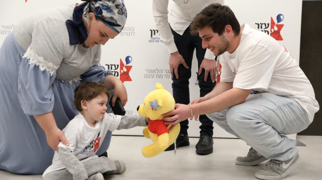 נדב אזולאי והודיה (צילום: יעקב נחומי)