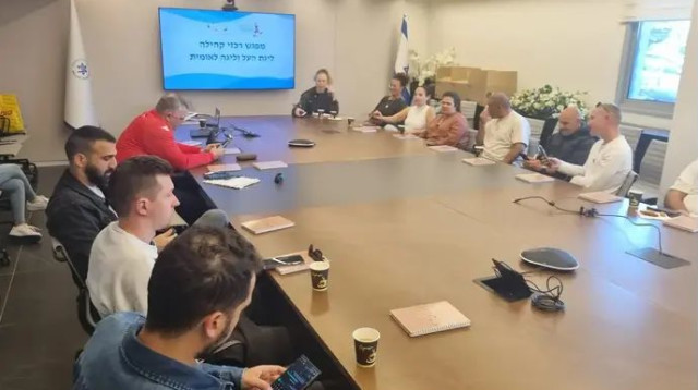 "החשיבות של הפעילות החברתית והמשמעות שזה נותן למועדונים והקהילות בימים אלה אינה מוטלת בספק" (צילום: אתר רשמי, ליאור ליברובסקי)