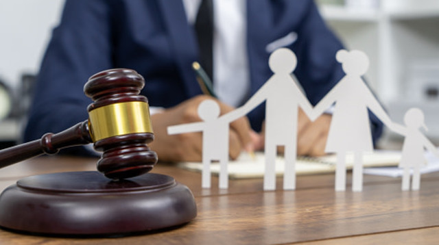 איך בכלל מחשבים את גובה המזונות? (צילום: boonchai wedmakawand gettyimages)