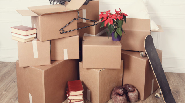 הדרך הקלה למעבר דירה בעזרת קרטונים איכותיים (צילום: FREEPIK)