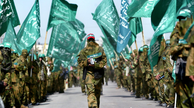 מצעד של חמאס בעזה (צילום: REUTERS/Ahmed Jadallah AJ/TZ)