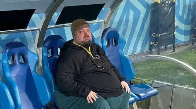 וסילי אוטקין, פרשן כדורגל רוסי (צילום: צילום מסך, מתוך טוויטר)