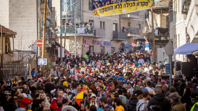 פורים, ירושלים (צילום:  אריק מרמור פלאש 90)