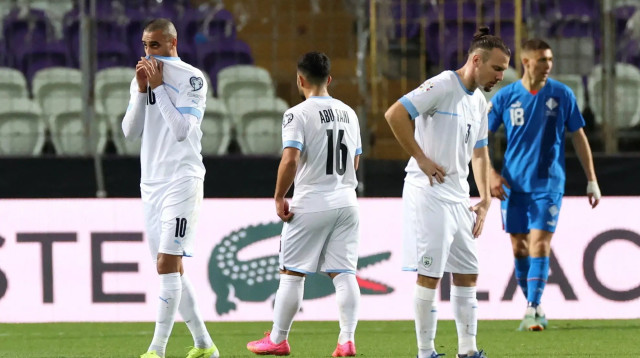 שון גולדברג, רמזי ספורי שחקני נבחרת ישראל מאוכזבים (צילום: רויטרס)