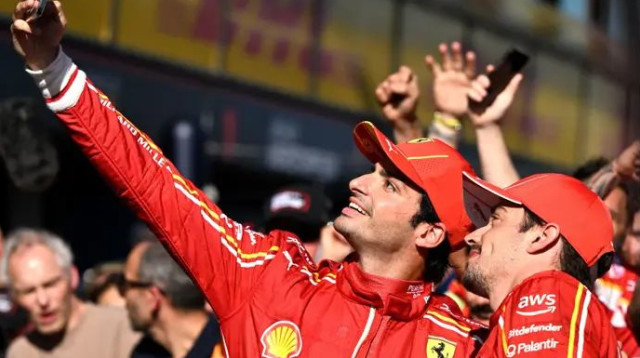 ניצחון מתוק. סאינס (צילום: רויטרס)