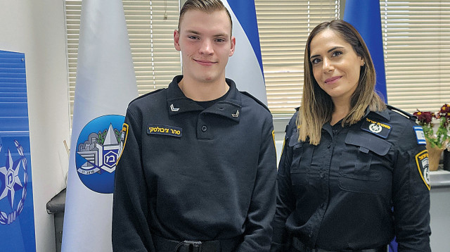 רפ”ק פיאמנטה-מלכה ורש”ט ציבולסקי.  ההשתלבות הייתה מעבר למצופה (צילום: דוברות המשטרה)