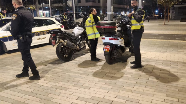 פעילות אכיפה בתל אביב (צילום: דוברות המשטרה)