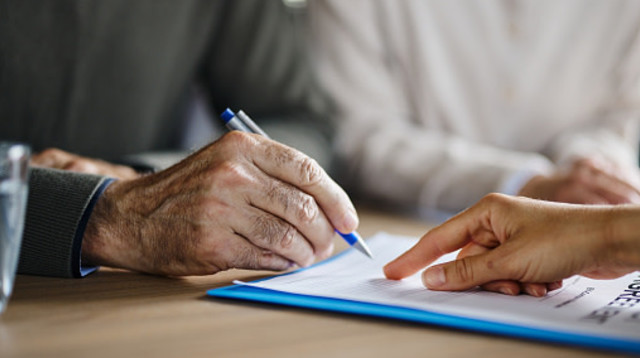 מה חשוב לדעת על העברה בין-דורית? (צילום: skynesher gettyimages)