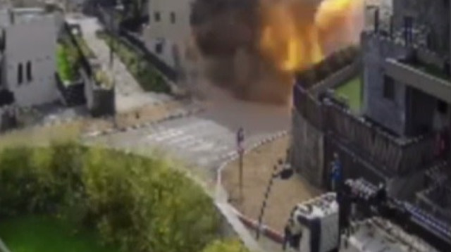 פגיעה ישירה בקריית שמונה (צילום: שימוש לפי סעיף 27א')