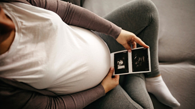 חרף התנגדות האקס: עקרה תשתמש בעוברים שהקפיאו (צילום: eclipse_images gettyimages)