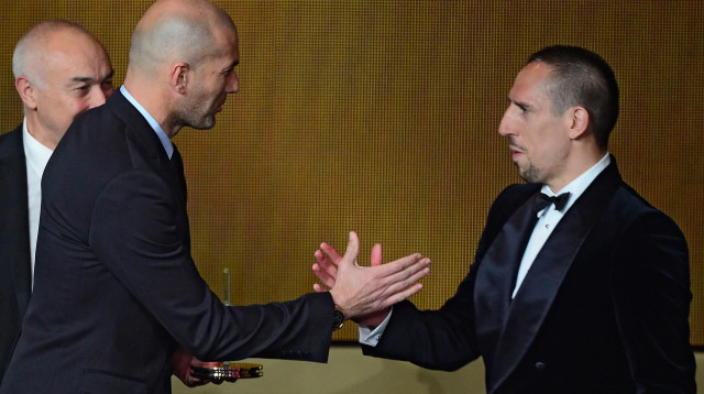 זינדין זידאן לצד פרנק ריברי (צילום: GettyImages)