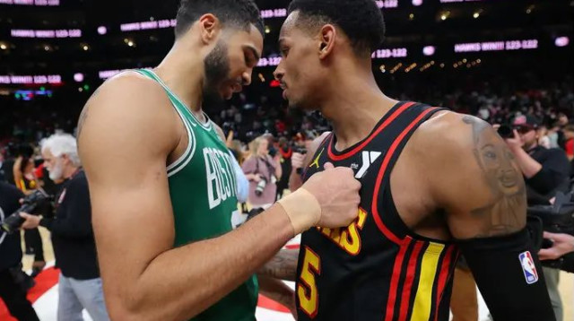 אחד "בנוי לזה", השני קצת פחות – לפחות העונה. מארי עם טייטום (צילום: GettyImages, Kevin C. Cox)