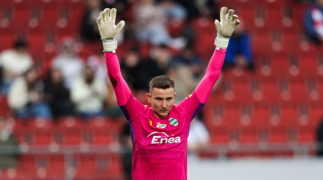 גבריאל קובילאק, שוער רדומיאק (צילום: רויטרס)