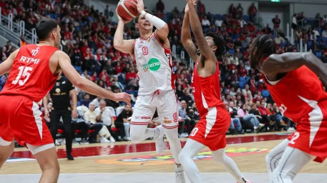 האנאס עשה ככל העולה על רוחו במחצית הראשונה (צילום: לירון מולדובן)