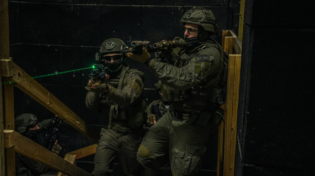 מסתערבי מג"ב איו"ש (צילום: דוברות המשטרה)