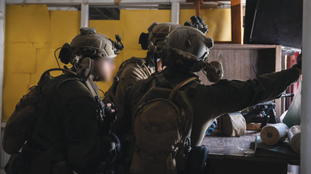 כוחות צה''ל בשיפא (צילום: דובר צה"ל)