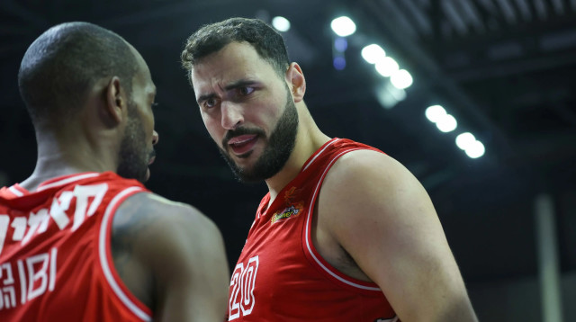 עידן זלמנסון הפועל תל אביב (צילום: לירון מולדובן)