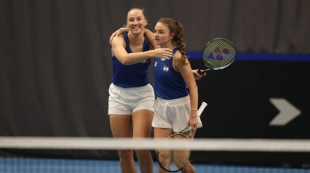 לינה גלושקו, ניקול חירין, טניסאיות נבחרת ישראל (צילום: אתר רשמי, Saulius Čirba)