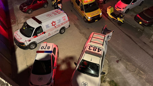 זירת רצח בנצרת, ארכיון (צילום: צילום מבצעי מד"א)