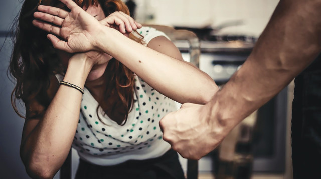 אלימות נגד נשים (צילום: אינגאימג')