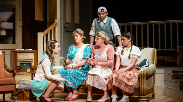 "יומן חוף ברייטון" (צילום: כפיר בולוטין)