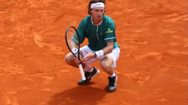 מה יהיה? רובלב (צילום: רויטרס)