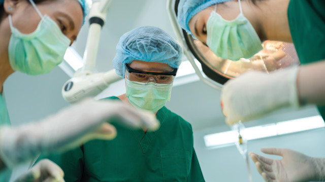 ניתוח, אילוסטרציה (צילום: אינג'אימג')