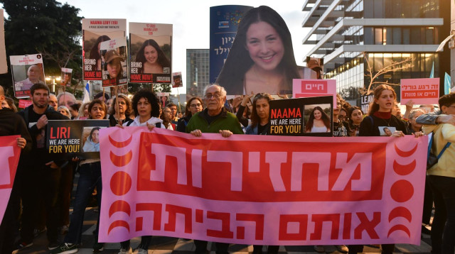 צעדה למען הנשים החטופות, "מחזירות אותם הבייתה" (צילום: אבשלום ששוני)