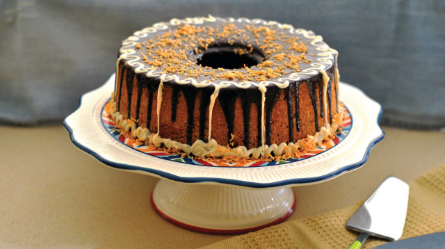 עוגת אגוזים כשרה לפסח (צילום: פסקל פרץ-רובין)